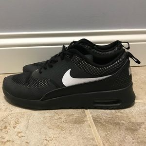 Nike Thea Tennis Shoes